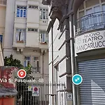 Il Picchio Di Chiaia Affittacamere 4*