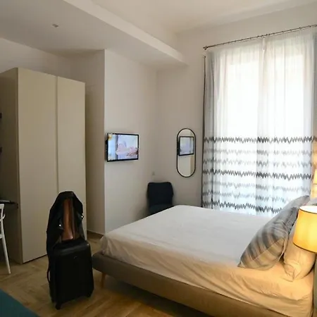 Il Picchio Di Chiaia Napels