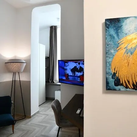 Il Picchio Di Chiaia 4*